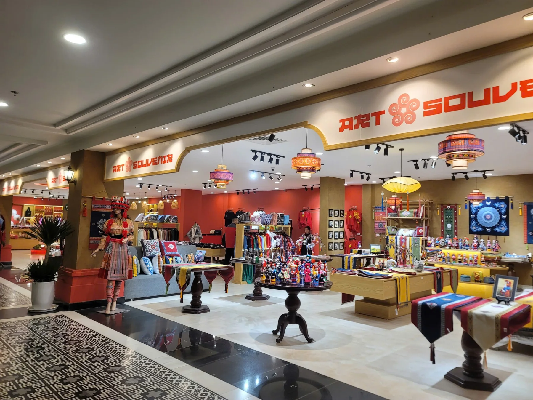 Art Souvenir — SUN PLAZA FANSIPAN — ảnh 04